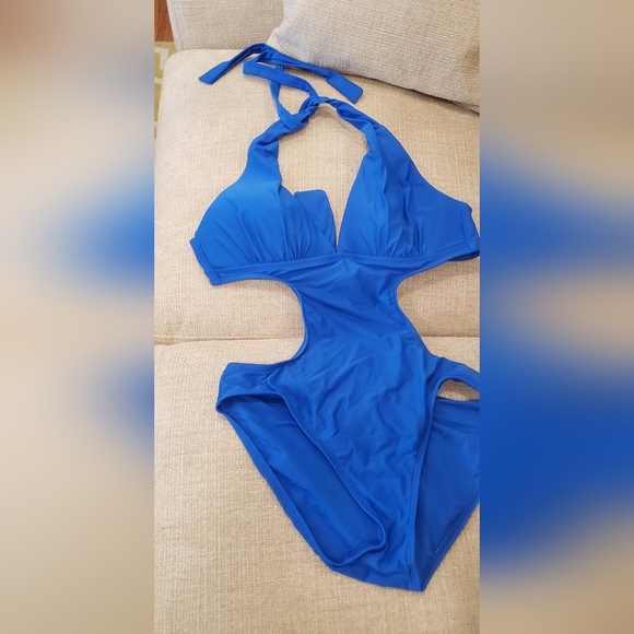 La Blanca swimsuit - Picture 1 of 3